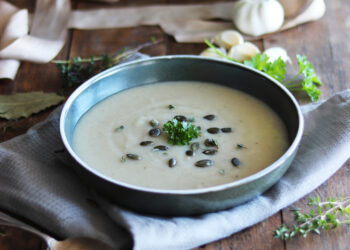 Cauliflower and cannellini bean soup
