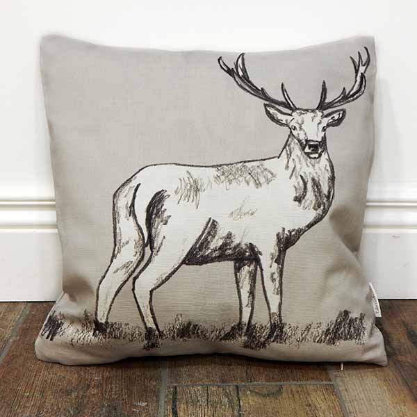deer-cushion_600