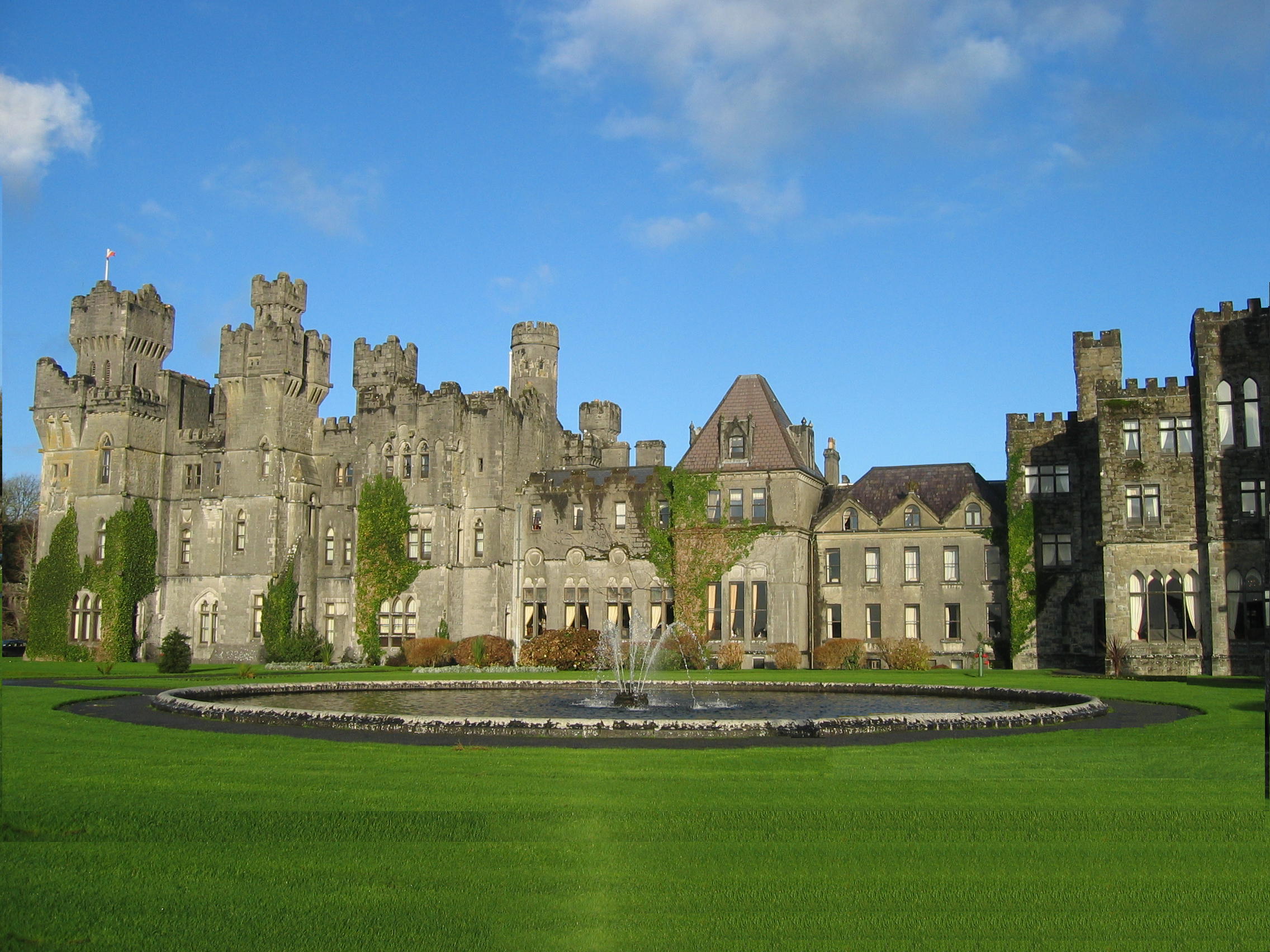 Ashford_Castle_in_County_Mayo