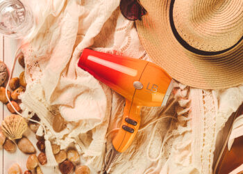 LanaiBLO hairdryer in sunset