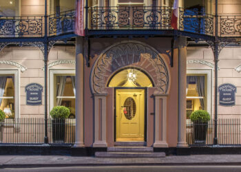 5 luxury country houses worth booking for a winter getaway