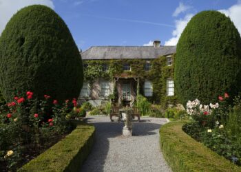 Four special spots celebrating the delicate snowdrop in February