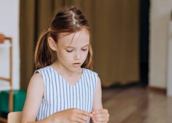 indoor activities girl child