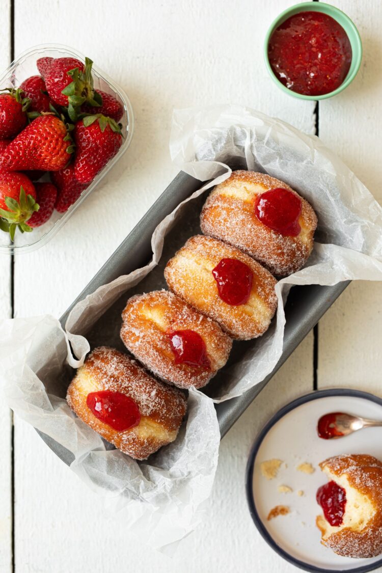 jam doughnuts