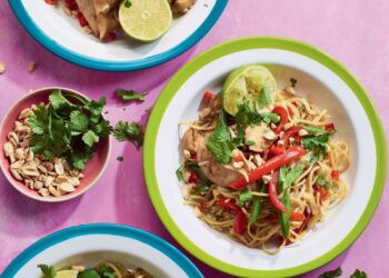 chicken pad thai