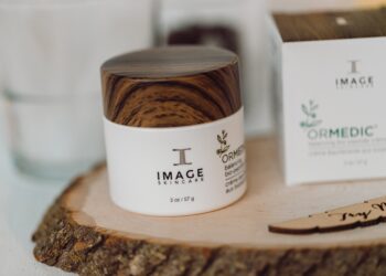 Don’t miss our Christmas subscription gift offer – worth €125