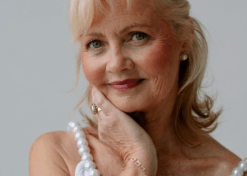 How to wear blush according to your face shape and complexion