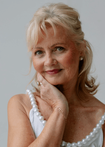 Pearl Beauty Multi-Purpose Lip & Face stick in Drama Queen