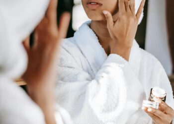 Are you overloading your skin? Irish skincare expert warns of using too many skincare brands