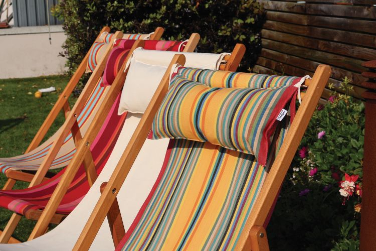 WIN a bespoke “Cotton and Wood” creative experience for two and design your own deck chair