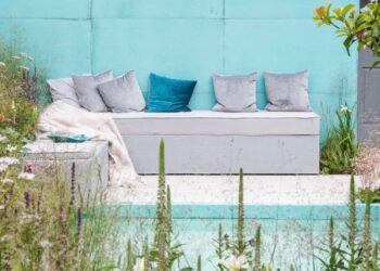 How to create a DIY pollinator-friendly border